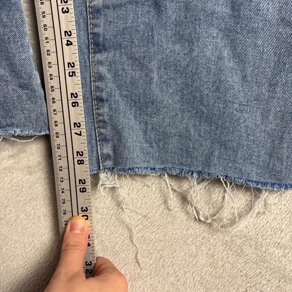 Aeropostale Womens Low Rise Slouchy Straight Jeans Light Wash Raw Hem 12 32W - Picture 6 of 7